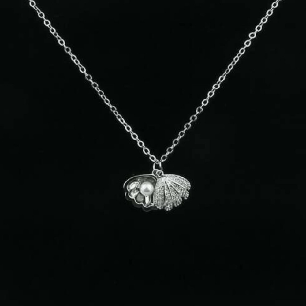 Rhinestone Pearl Seashell Necklace - Picture 2 of 4